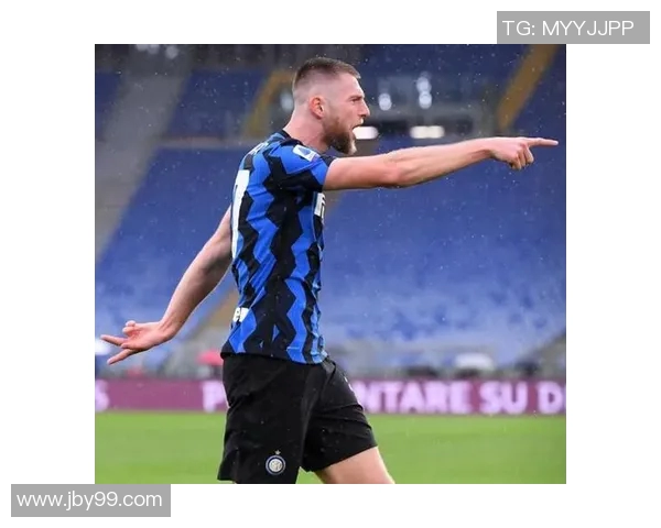 佐加顿与克鲁日激战正酣谁能在这场较量中笑到最后