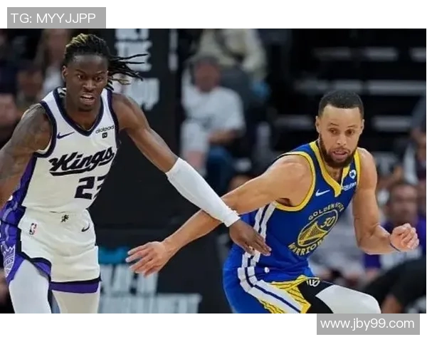 克莱汤普森：勇士队的三分之王与篮球传奇的辉煌历程