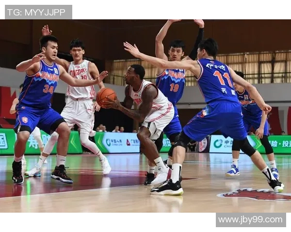 北京紫禁勇士迎战青岛队全力争胜展现篮球魅力与团队精神