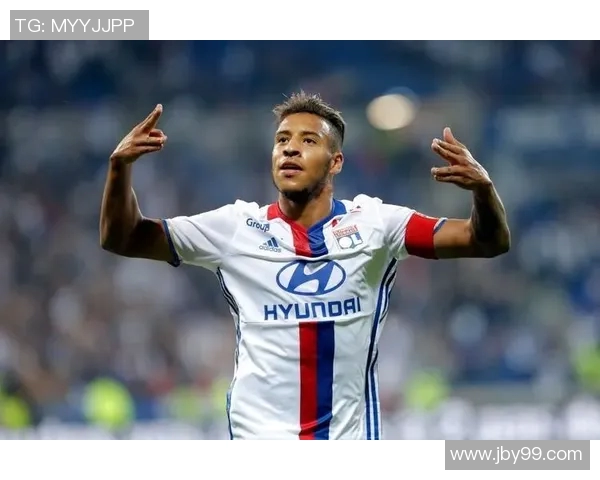 恩德里克崛起之路：从青涩少年到足球天才的成长故事