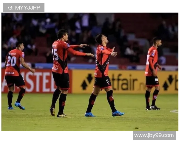 戈亚尼亚主场迎战巴西国际全力争胜展现球队实力与斗志