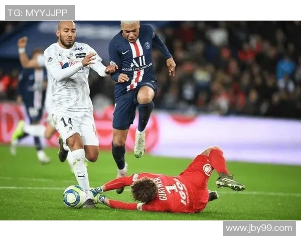 法甲精彩对决奈梅斯迎战亚眠双方争夺宝贵积分的关键战役