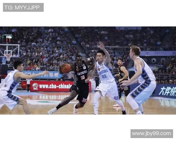 理文与香港飞马激战正酣谁能在赛季中夺得胜利的荣耀