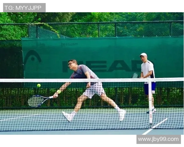 重庆网球队在精英赛中的状态分析与表现评估 重庆网球队在精英赛中的状态分析与表现评估