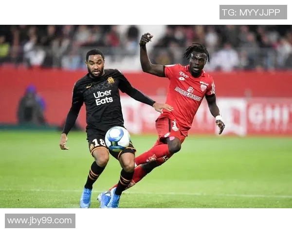 雷恩与马赛激情对决海报揭幕足球盛宴精彩瞬间尽在其中