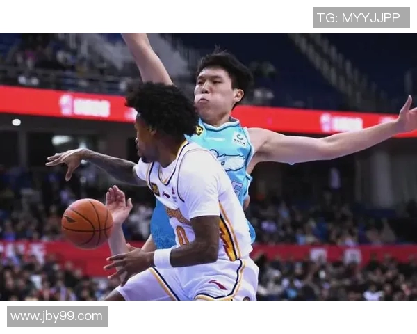 2019年CBA精彩对决广东队迎战上海队直播回顾与精彩瞬间分析